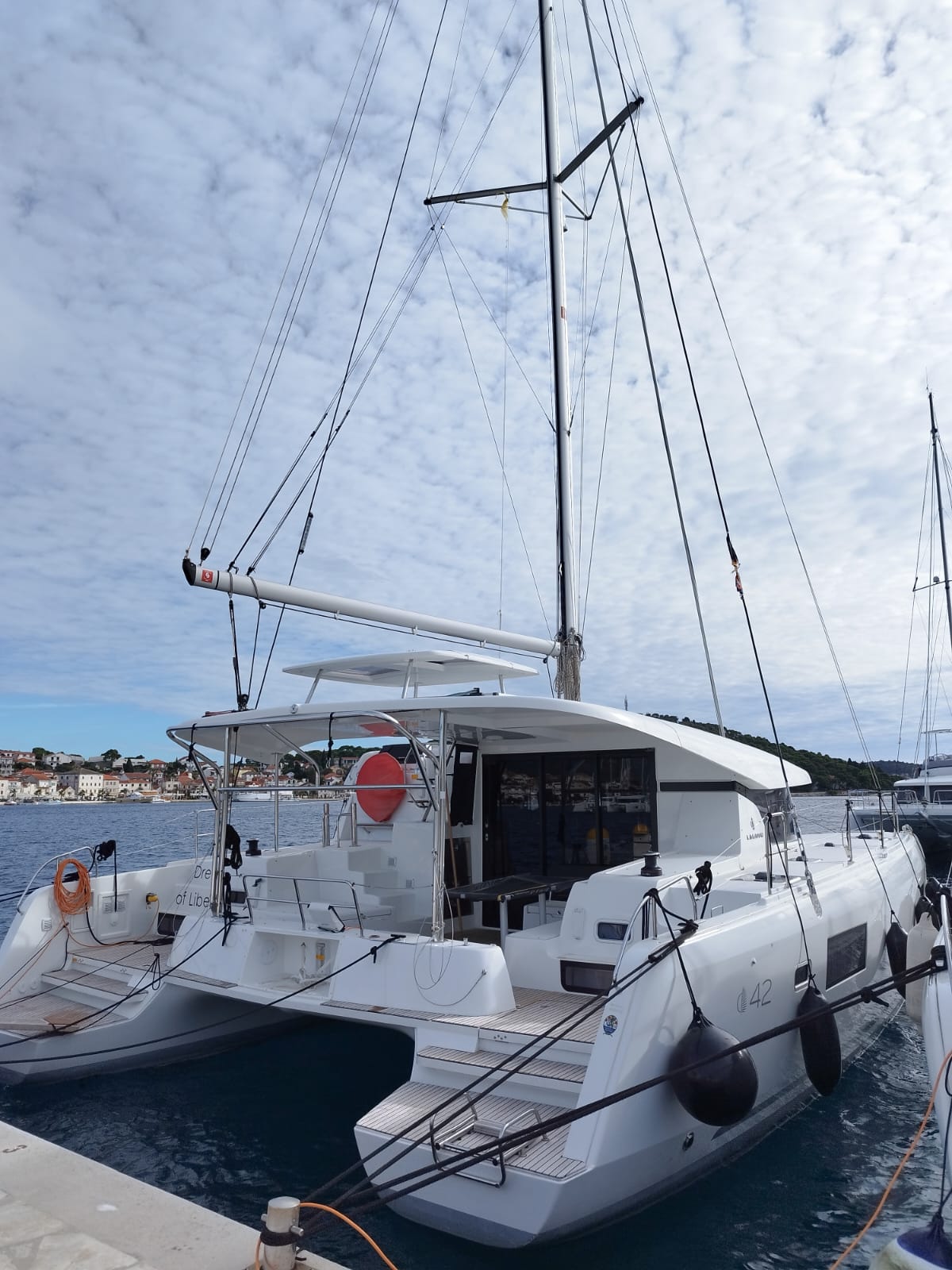 Photo #4 - Lagoon 42.3 (Dream of Liberty) in Biograd - 18494