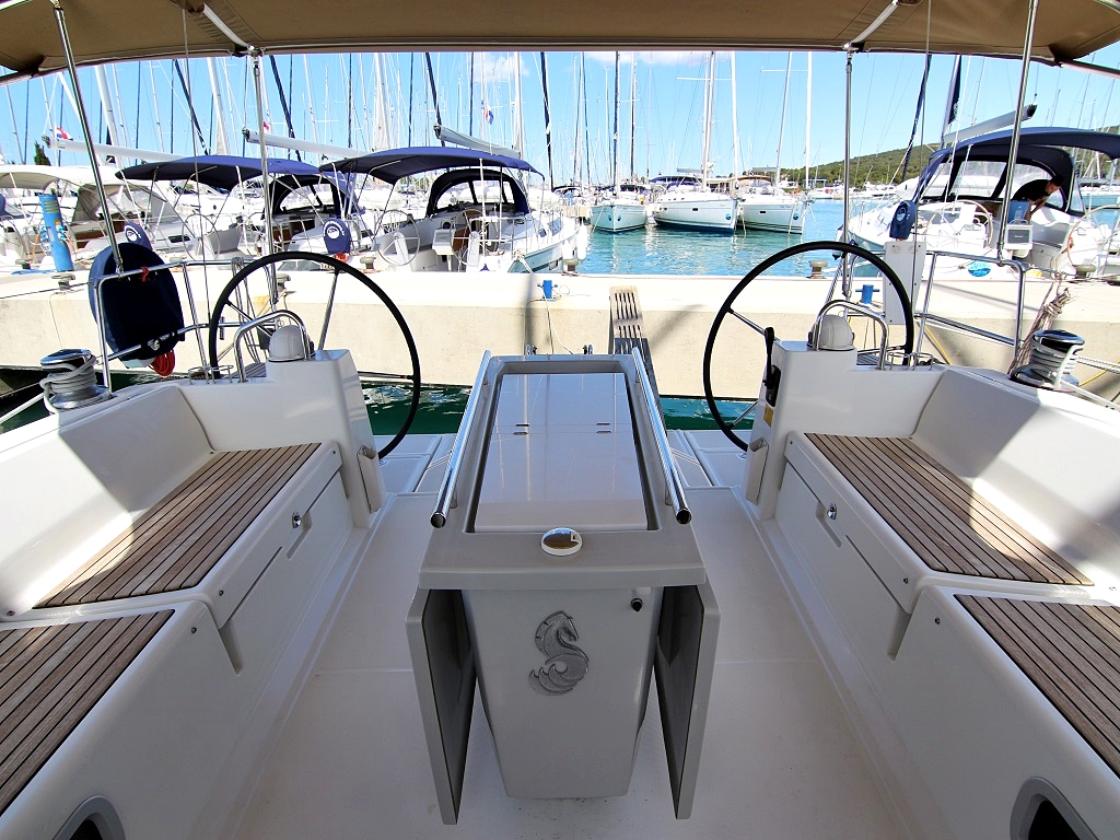 Photo #8 - OCEANIS 45 BT (GOLDEN DREAMS) in Sukosan - 15680