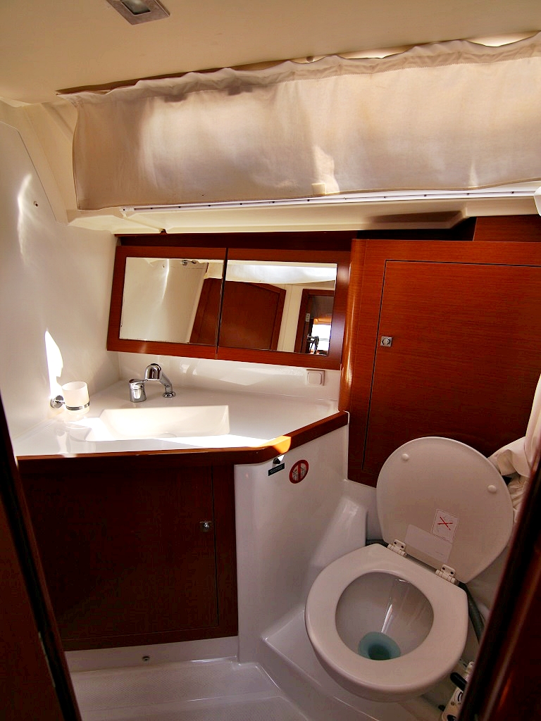 Photo #4 - OCEANIS 45 BT (GOLDEN DREAMS) in Sukosan - 15680