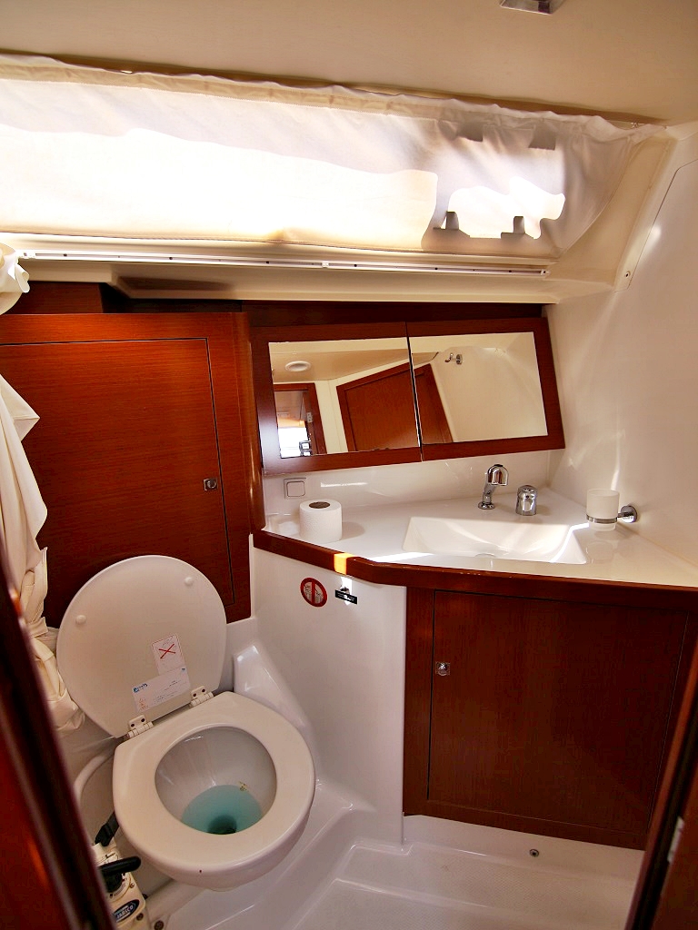 Photo #18 - OCEANIS 45 BT (GOLDEN DREAMS) in Sukosan - 15680