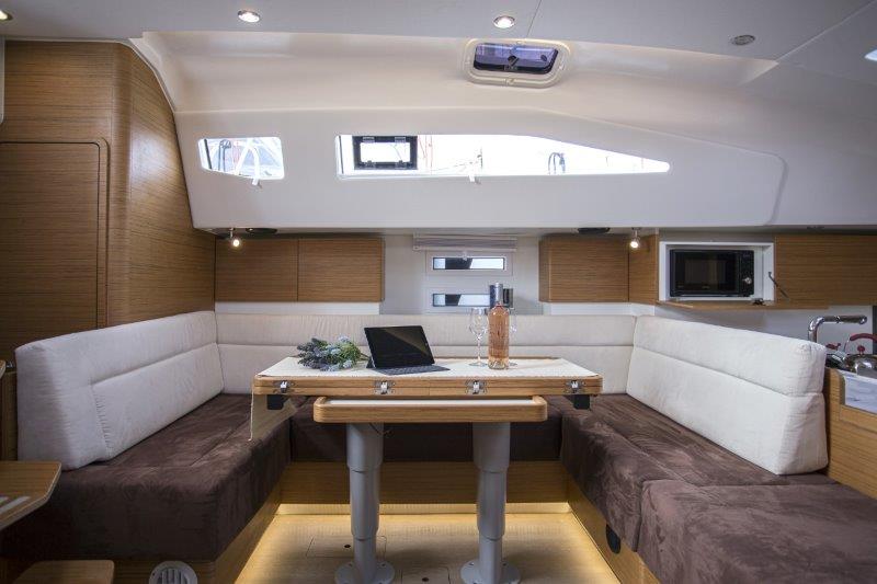 Photo #13 - Elan Impression 50 (5+1cabins / 2+1 toilet) (ELYSIUM I) en Trogir - 15014