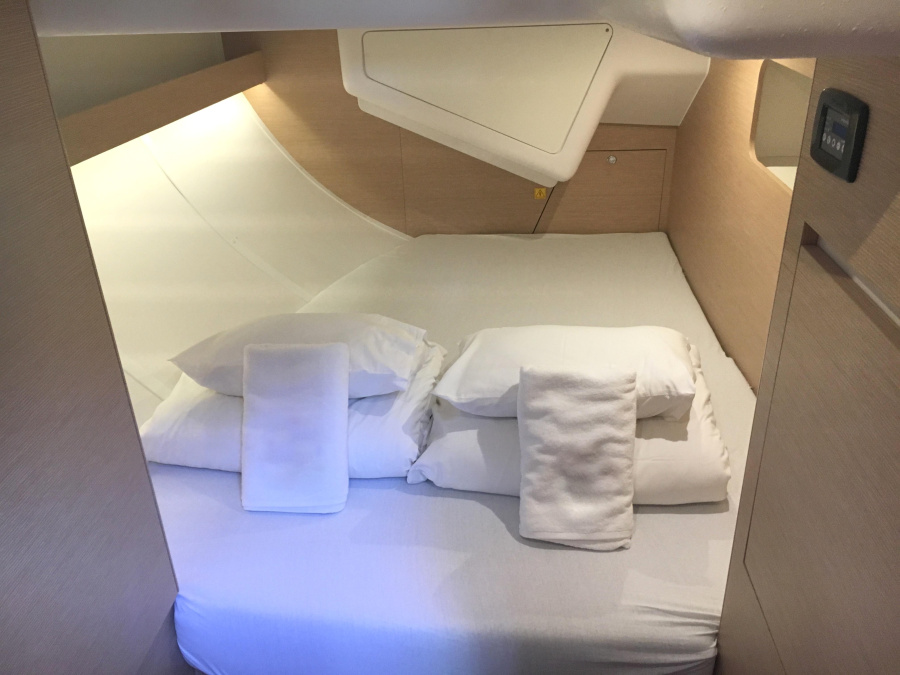 Photo #11 - Elan 50 Impression (4+1 cabins) (FRIENDS) in Trogir - 15011