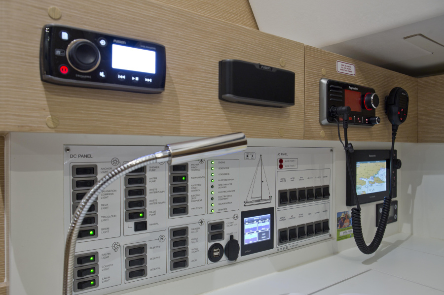 Photo #8 - Elan 50 Impression (4+1 cabins) (FRIENDS) in Trogir - 15011