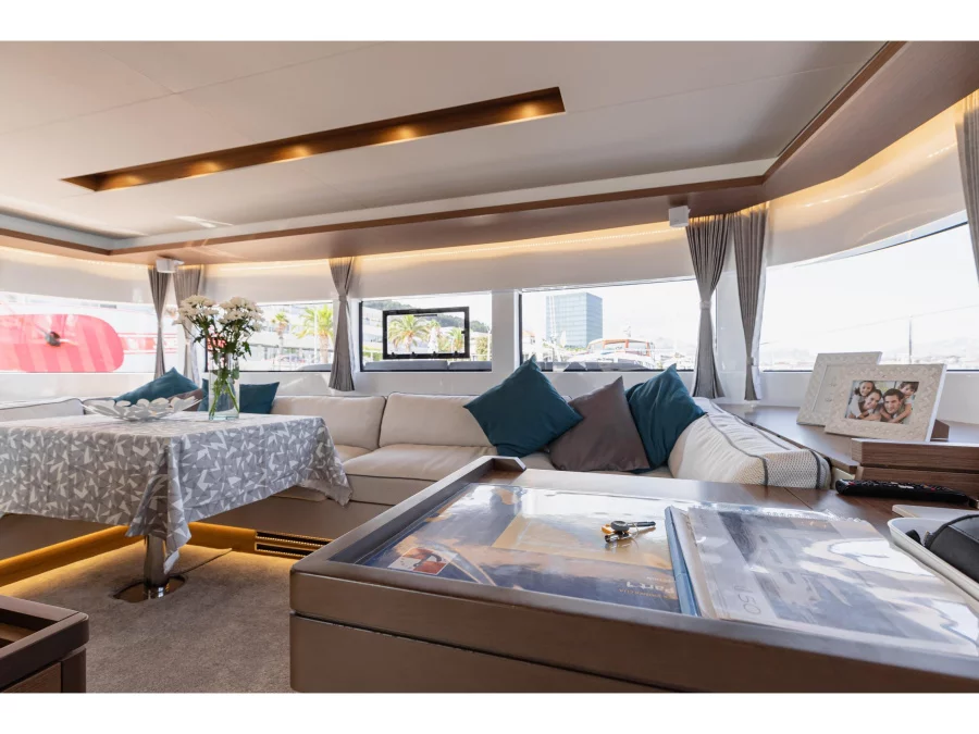 Lagoon 50 LUX (2020) equipped with airconditioning (PRINCESS KISS) Interior image - 9
