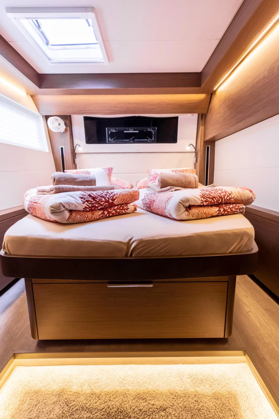Lagoon 50 LUX (2020) equipped with airconditioning (PRINCESS KISS)  - 8