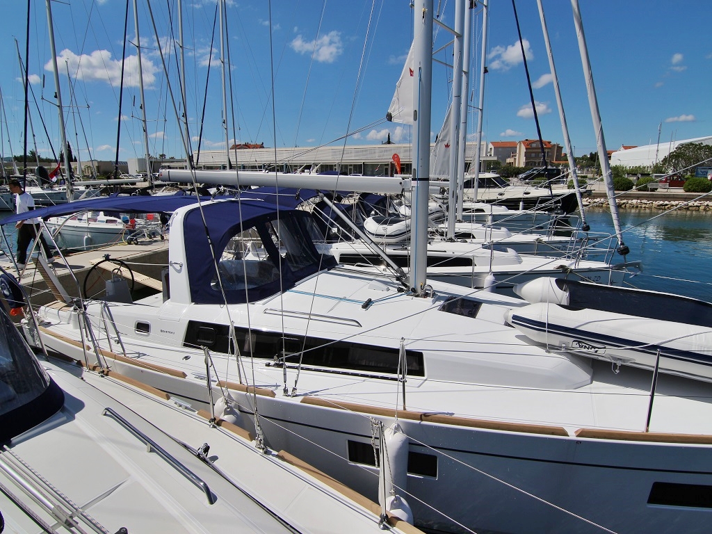 Photo #14 - OCEANIS 38.1 BT (ARIELA) en Sukosan - 9731