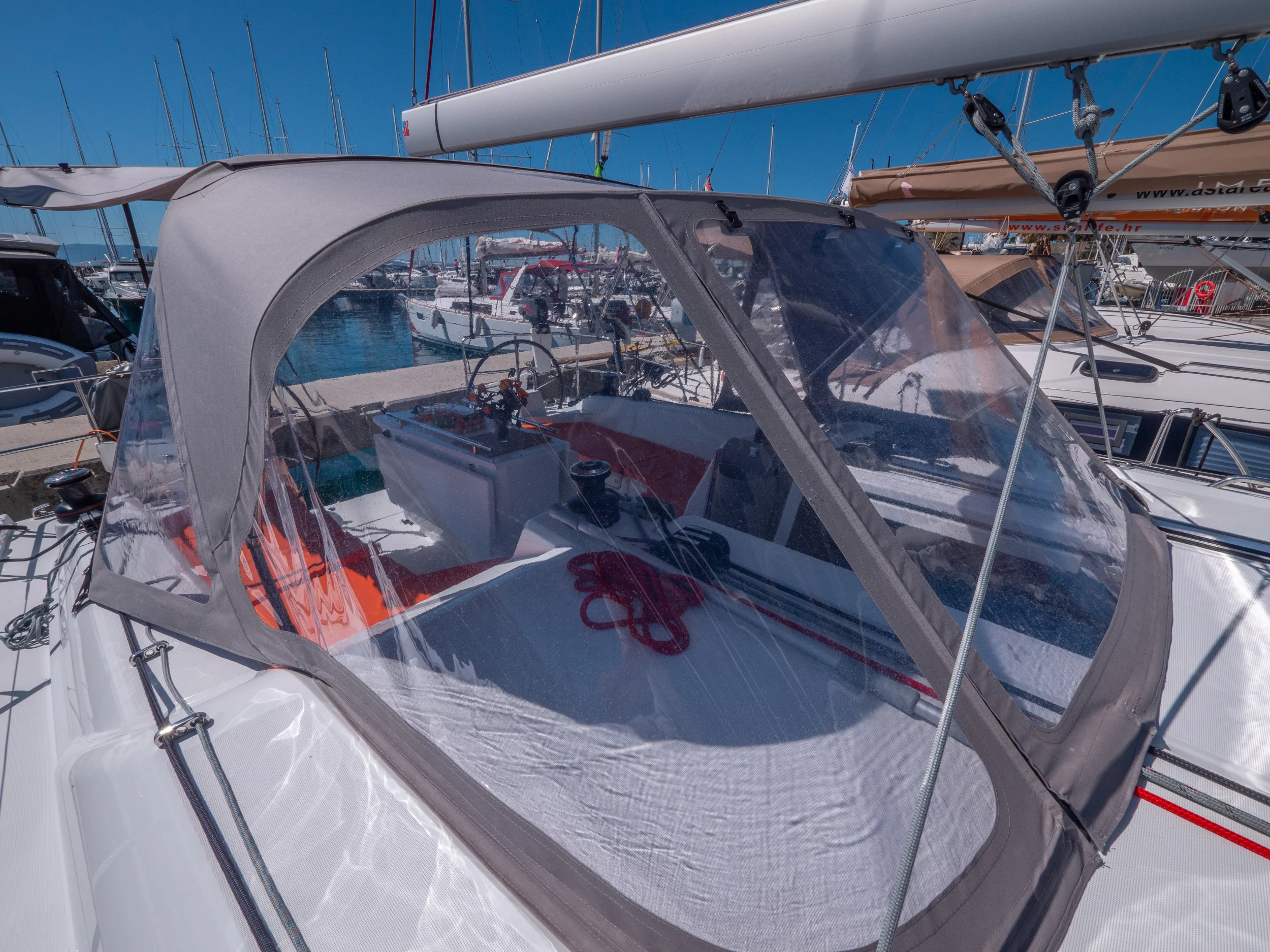 Oceanis 40.1 (MAMMA MIA)  - 25