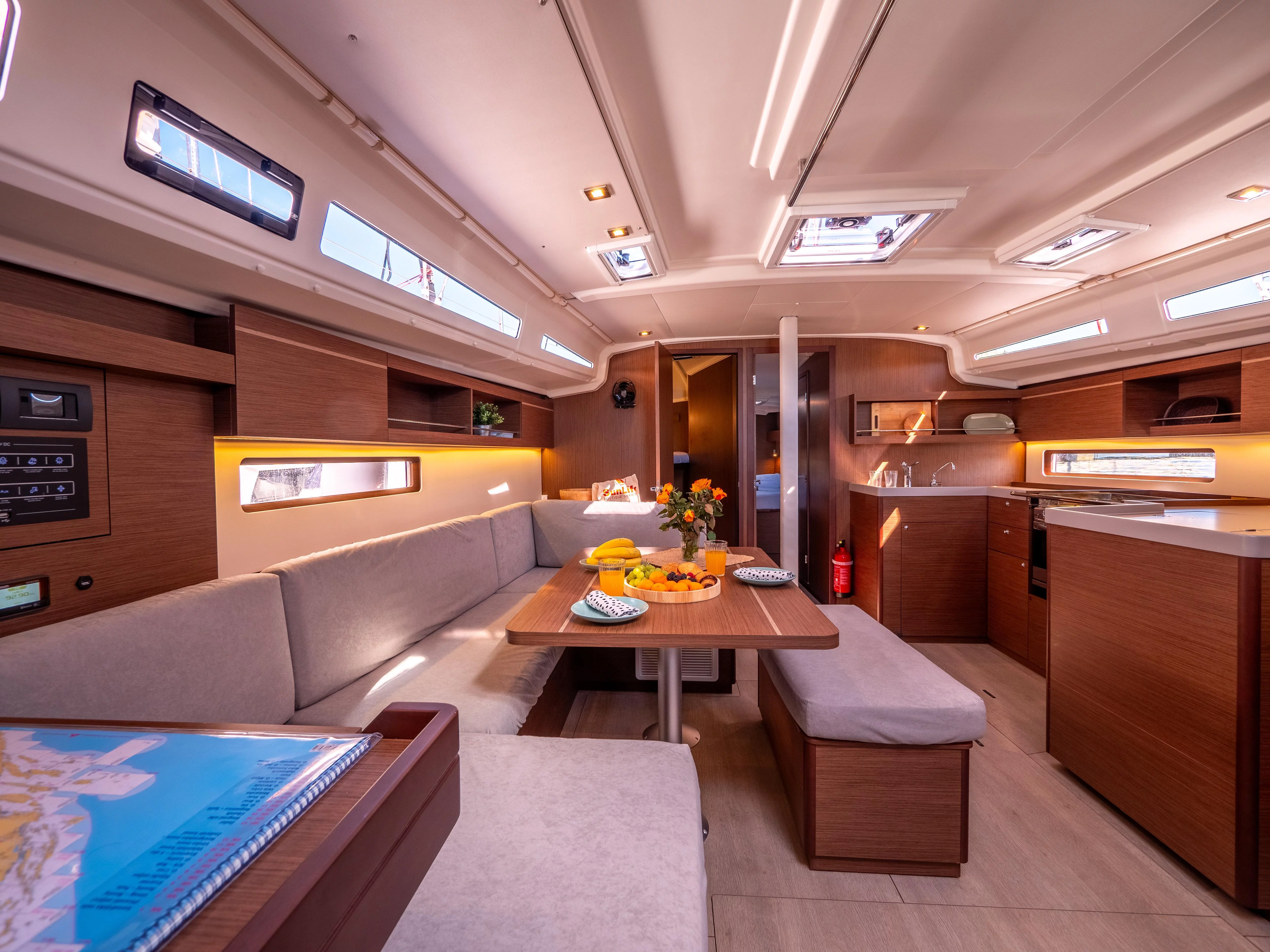 Oceanis 40.1 (MAMMA MIA)  - 3