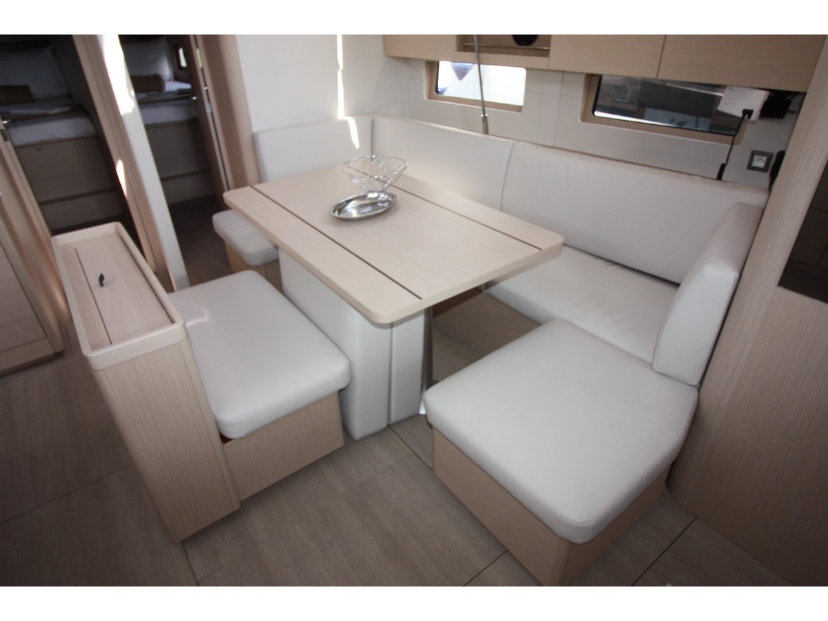Photo #16 - Oceanis 46.1 (5 cab) (Sceptrum) in Salerno - 9792