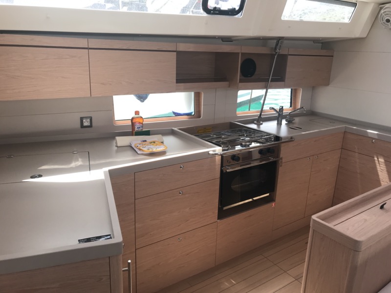 Photo #11 - Oceanis 46.1 (5 cab) (Becrux) in Portorosa - 8518
