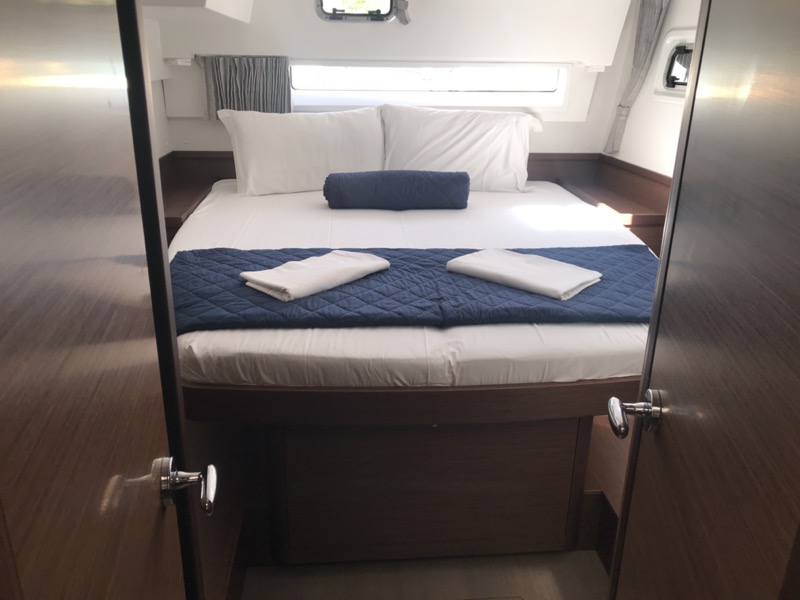Photo #8 - Lagoon 42 (Zippiri (WM, Inverter, Heating)) in Portisco - 9631
