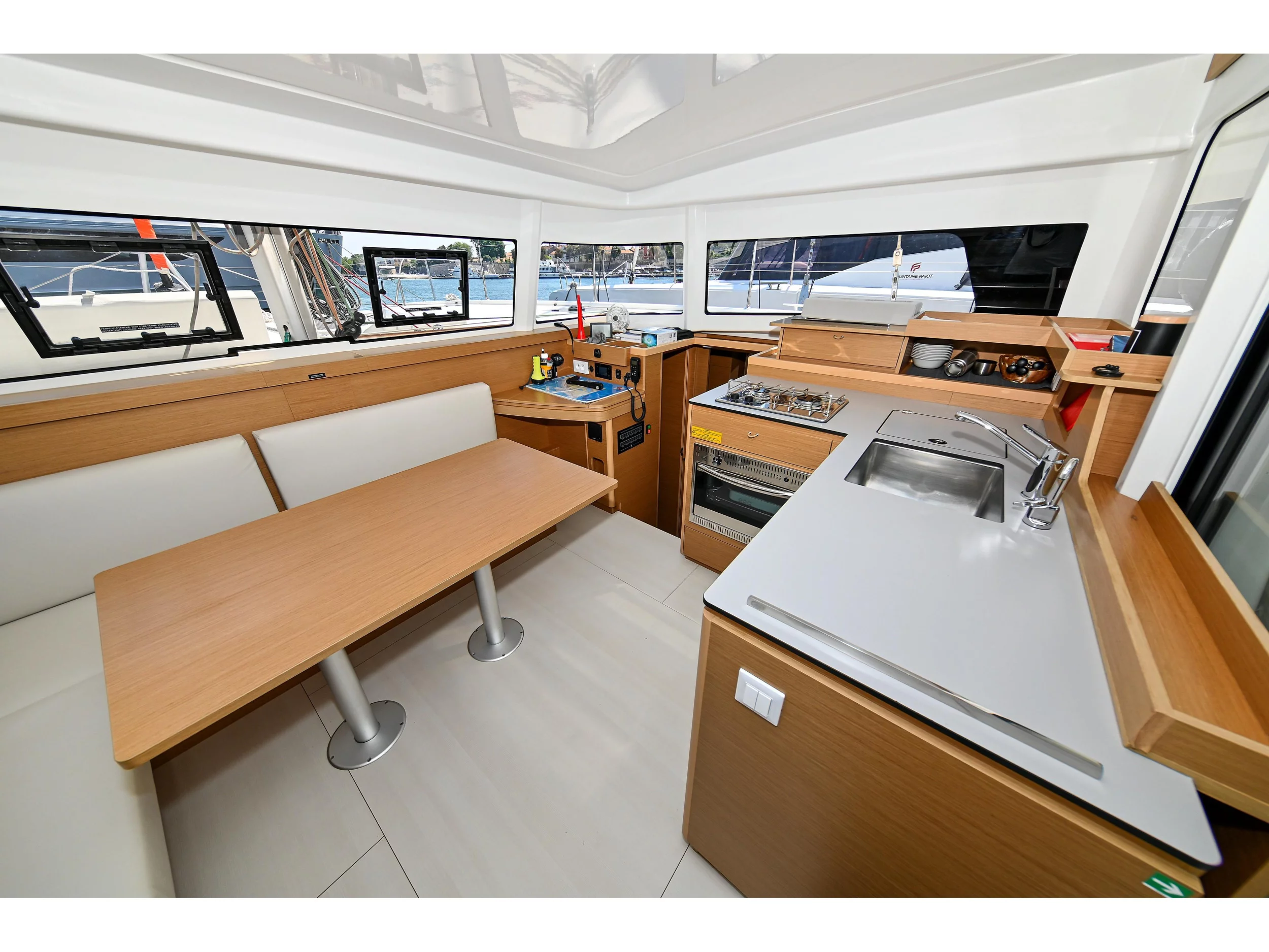 Excess 11 (ISLAND BLUE V) Interior image - 49