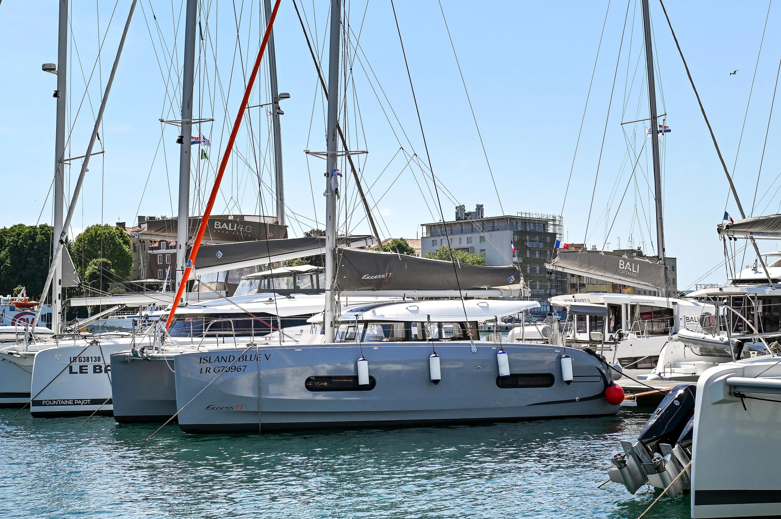 Excess 11 (ISLAND BLUE V)  - 5