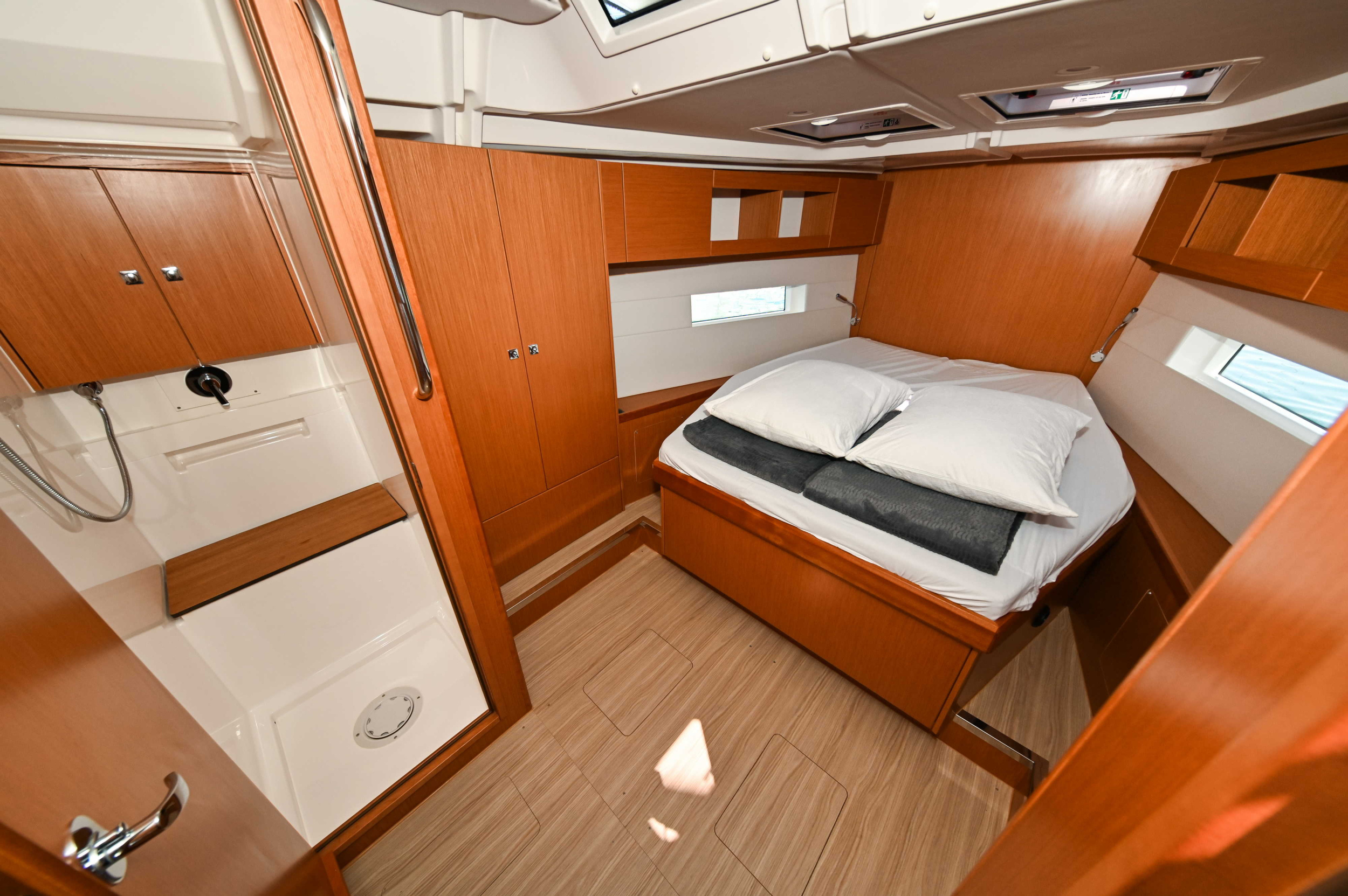Photo #48 - Bavaria C45 (EFIX) in Zadar - 20650