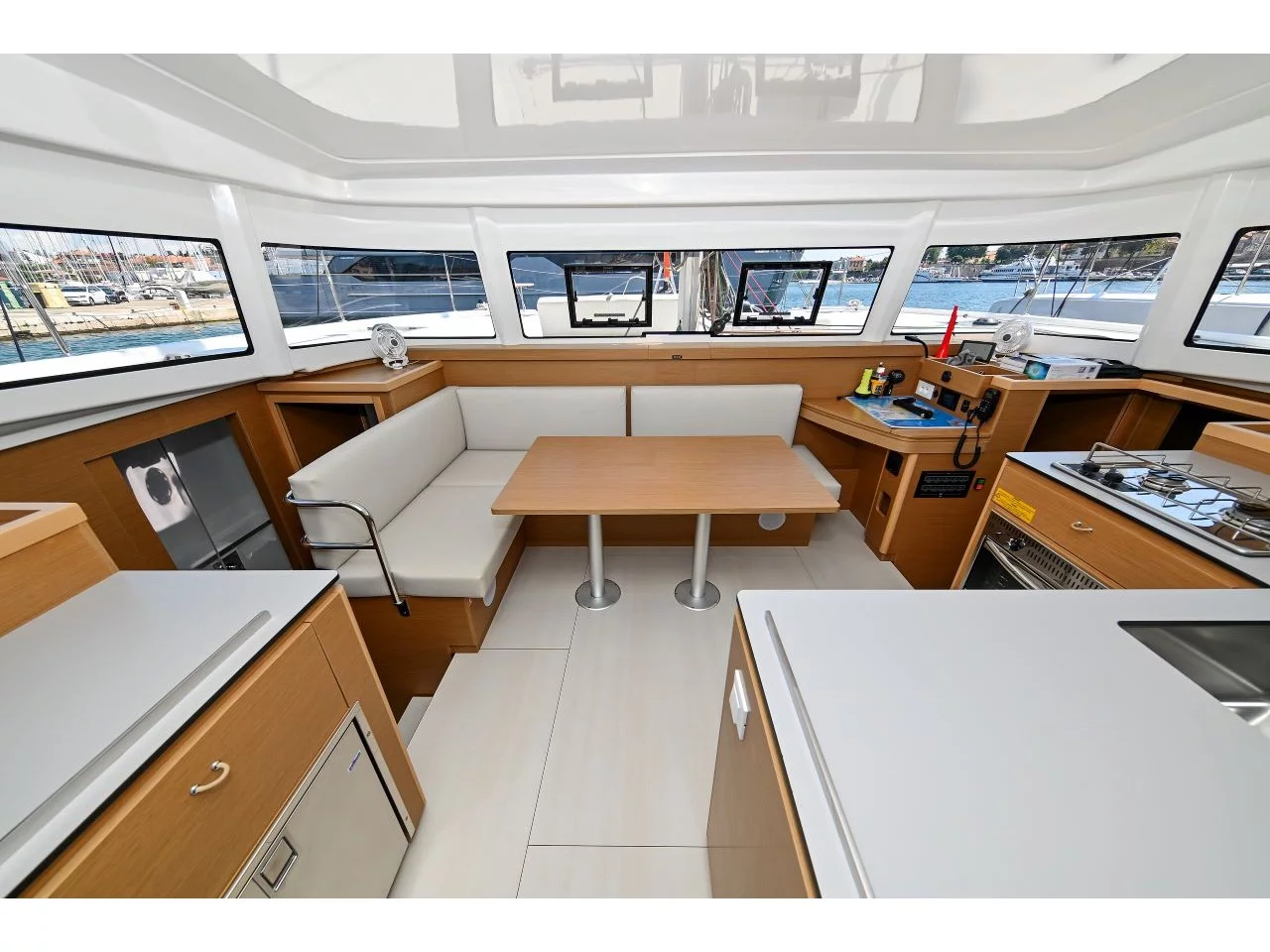 Excess 11 (GINGER FIZZ V) Interior image - 3