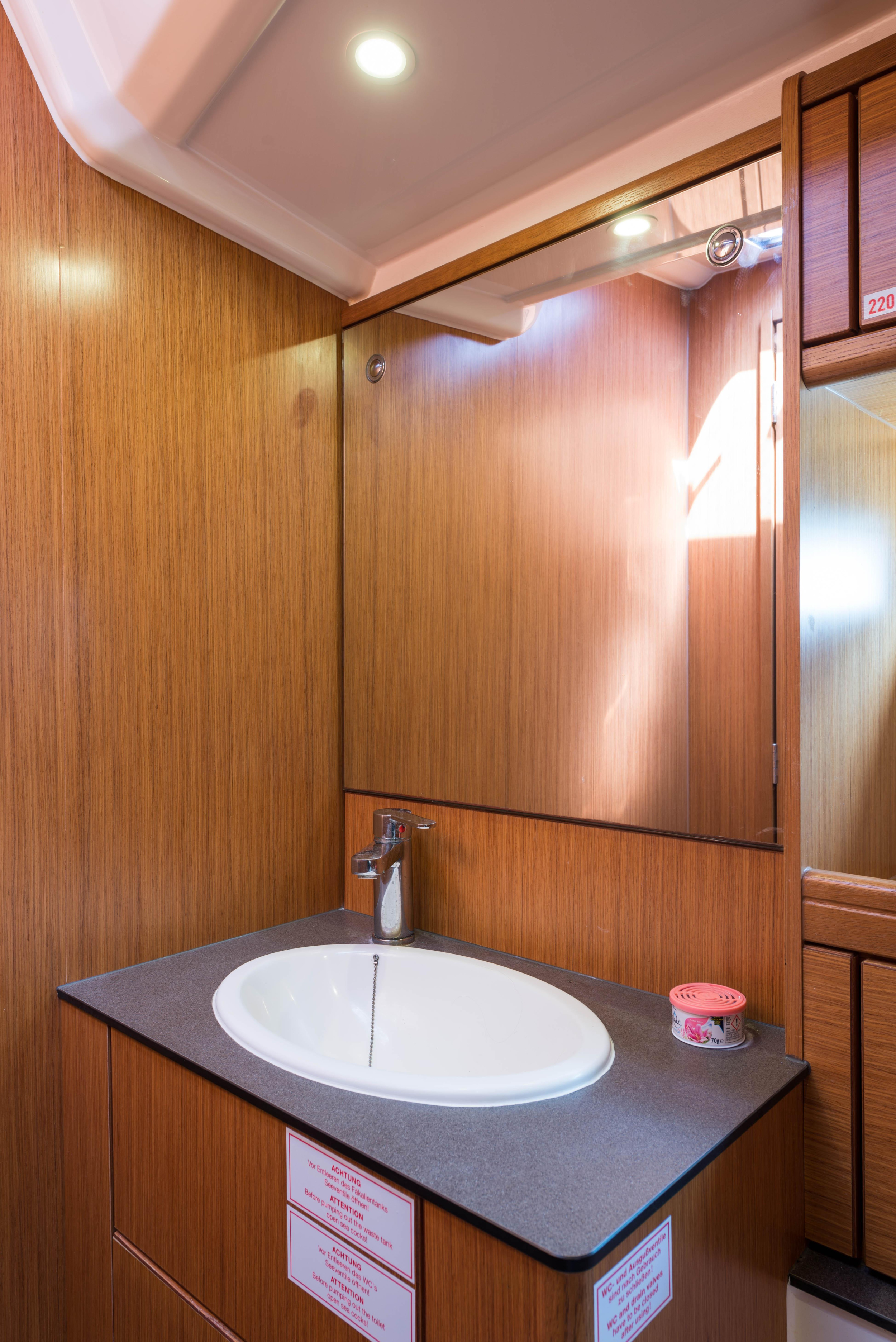 Photo #81 - Bavaria Cruiser 56 (Breathless) en Lefkada - 7055