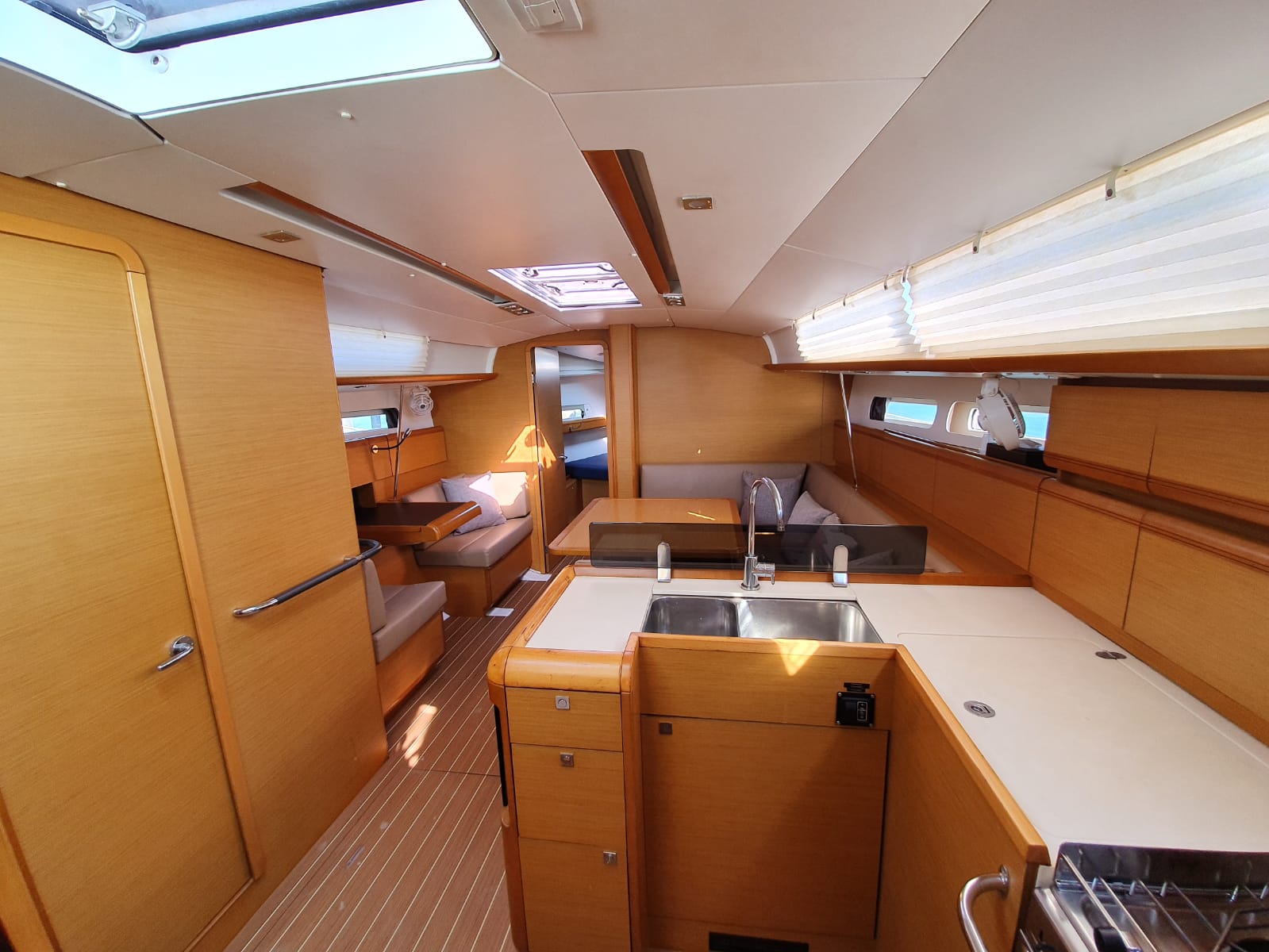 Photo #16 - Jeanneau Sun Odyssey 409 (T-Punch) in Koh chang - 10395