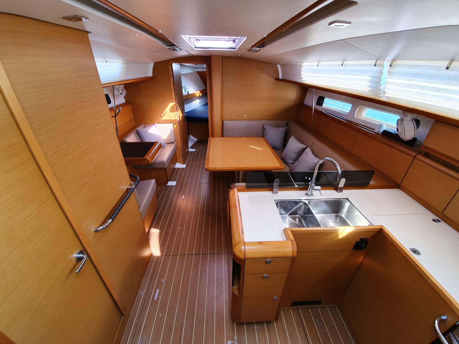 Photo #14 - Jeanneau Sun Odyssey 409 (T-Punch) in Koh chang - 10395