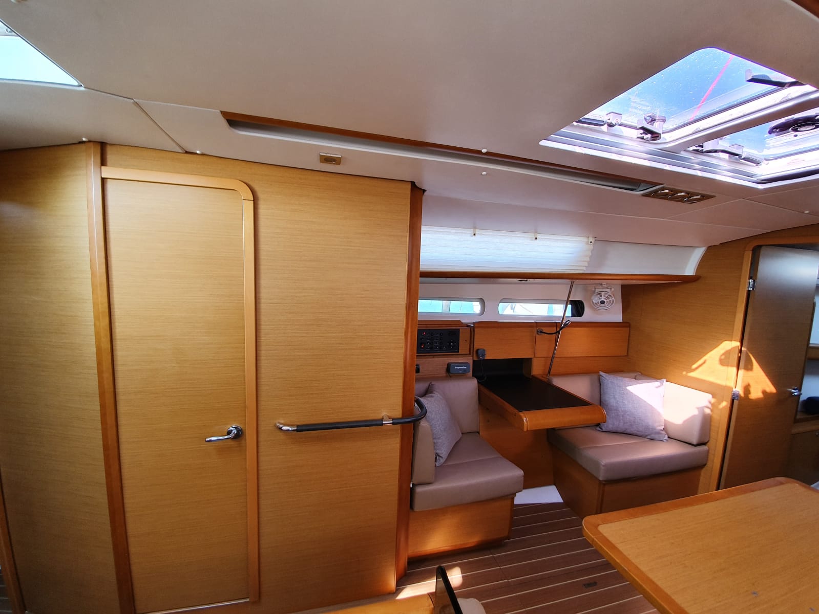 Photo #21 - Jeanneau Sun Odyssey 409 (T-Punch) in Koh chang - 10395