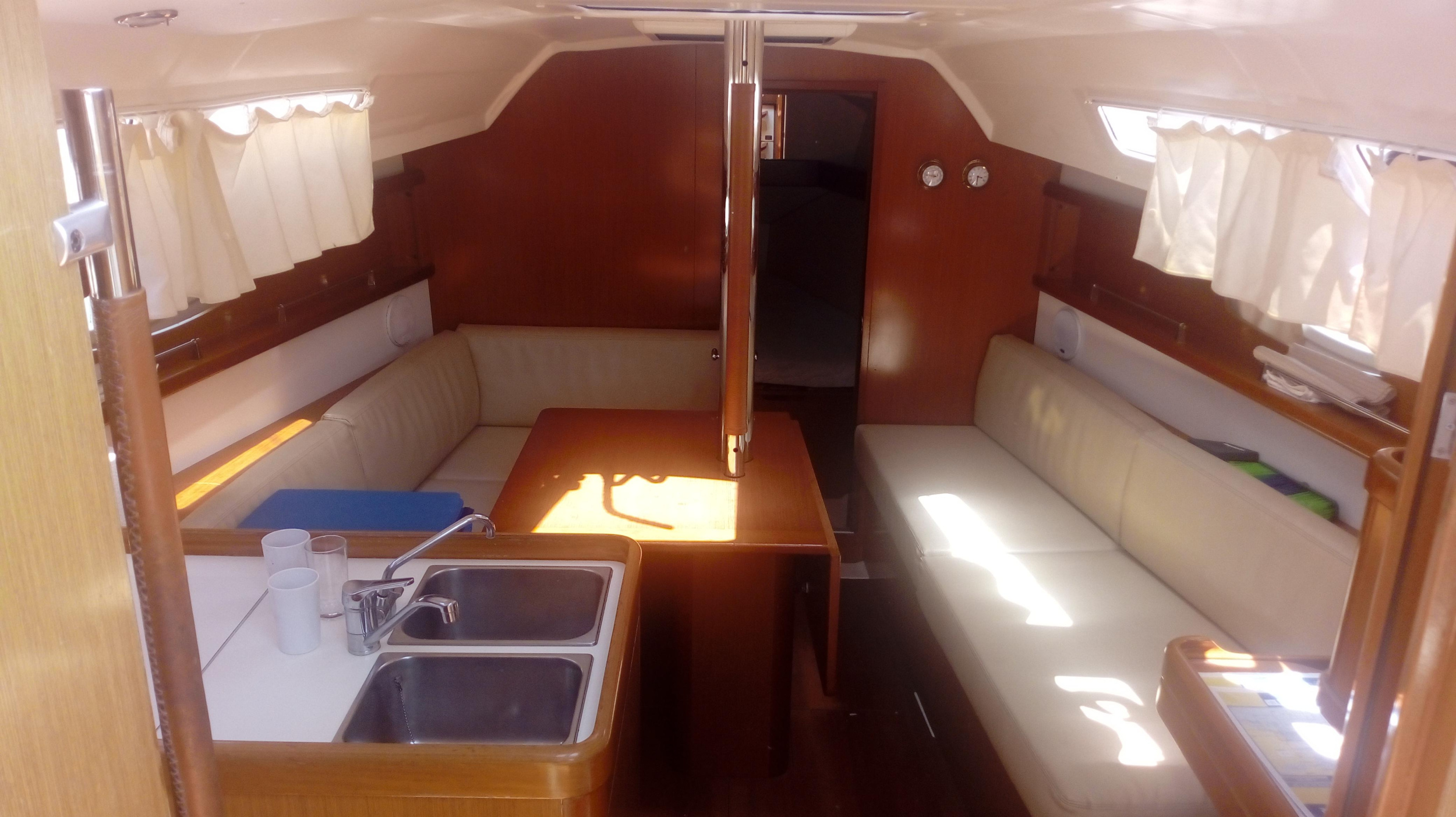 Photo #14 - Oceanis 31 (TRIZONIA) en Lefkada - 9983