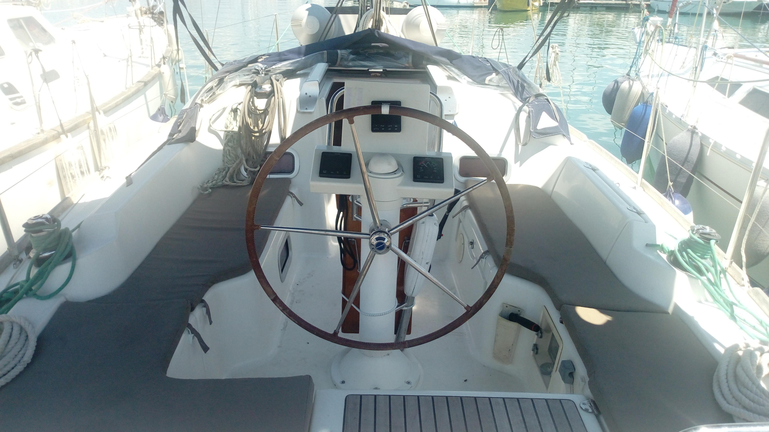 Photo #10 - Oceanis 31 (TRIZONIA) en Lefkada - 9983