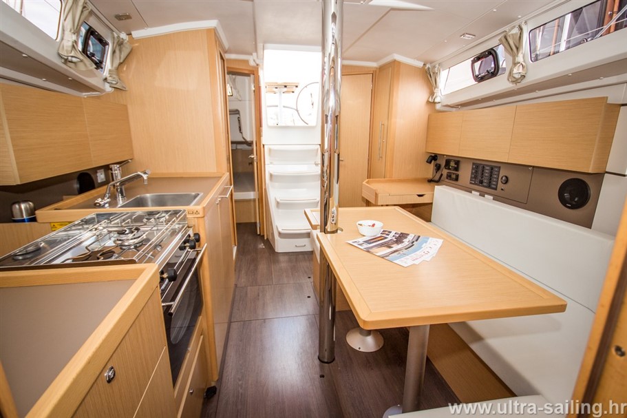 Photo #6 - Oceanis 35 (GASTON) in Split - 7782