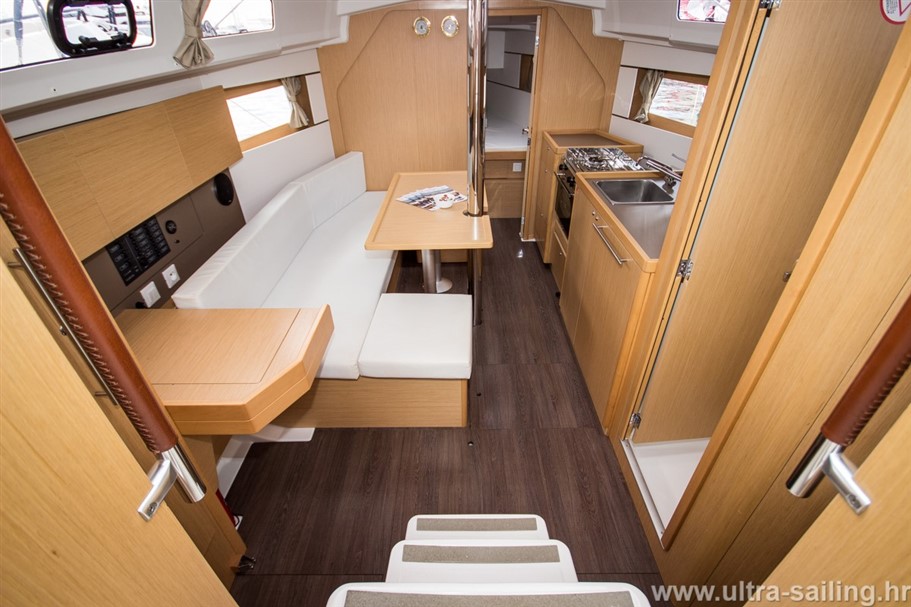 Photo #5 - Oceanis 35 (GASTON) in Split - 7782