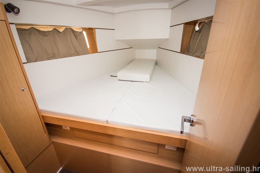 Photo #13 - Oceanis 35 (GALA) en Split - 8107
