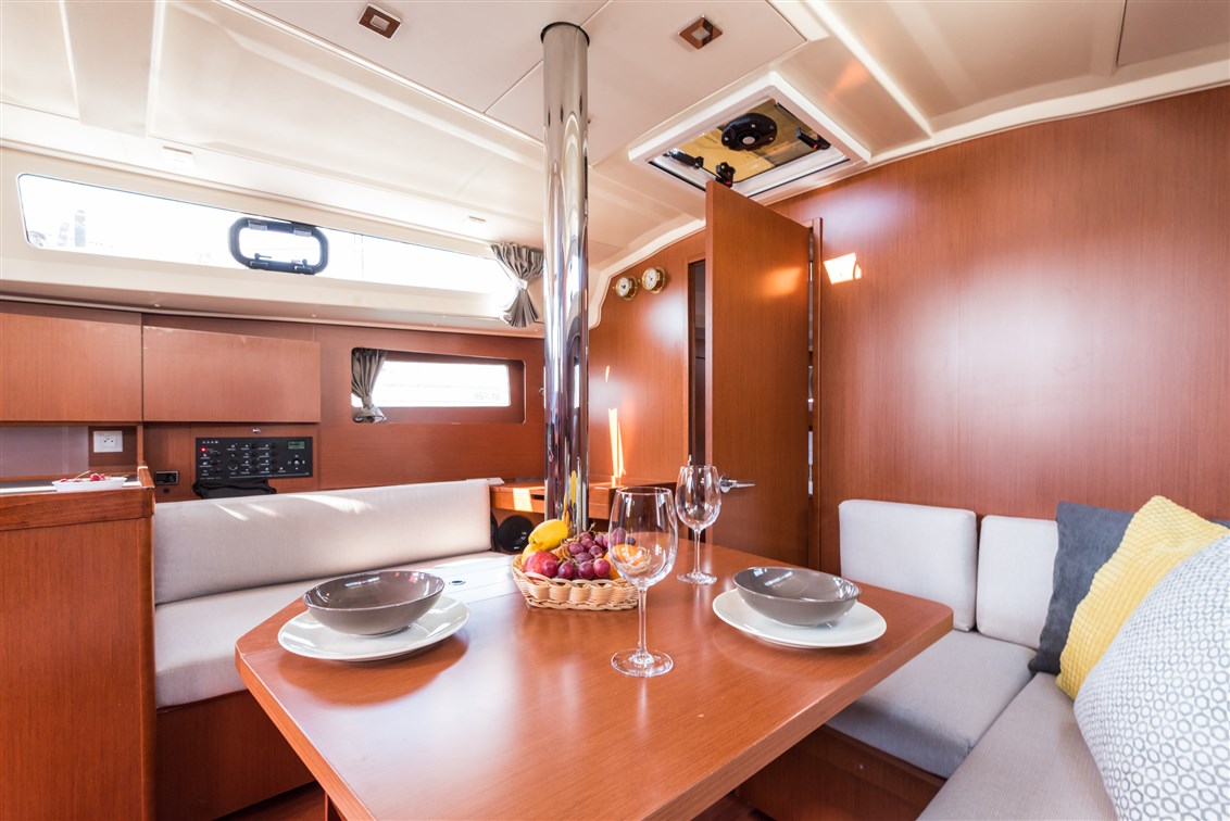 Photo #6 - Oceanis 41.1 (SPARKLING) en Split - 8638