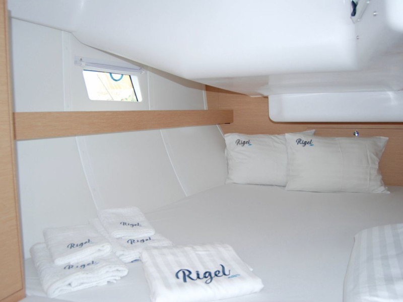 Photo #9 - Elan Impression 45 (Rigel (Electric Heads, Inverter)) en Atenas - 8207