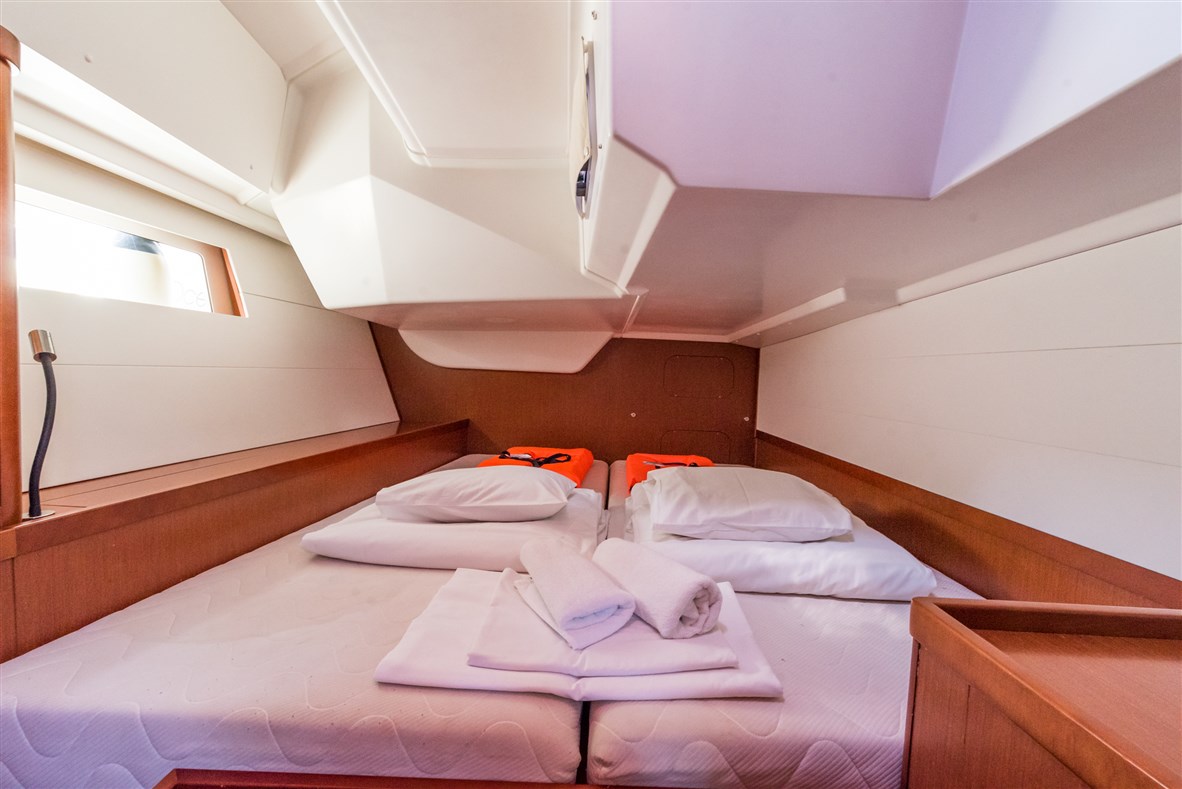 Photo #4 - Oceanis 48 (ULTRA DUBROVNIK) in Pomer - 7695
