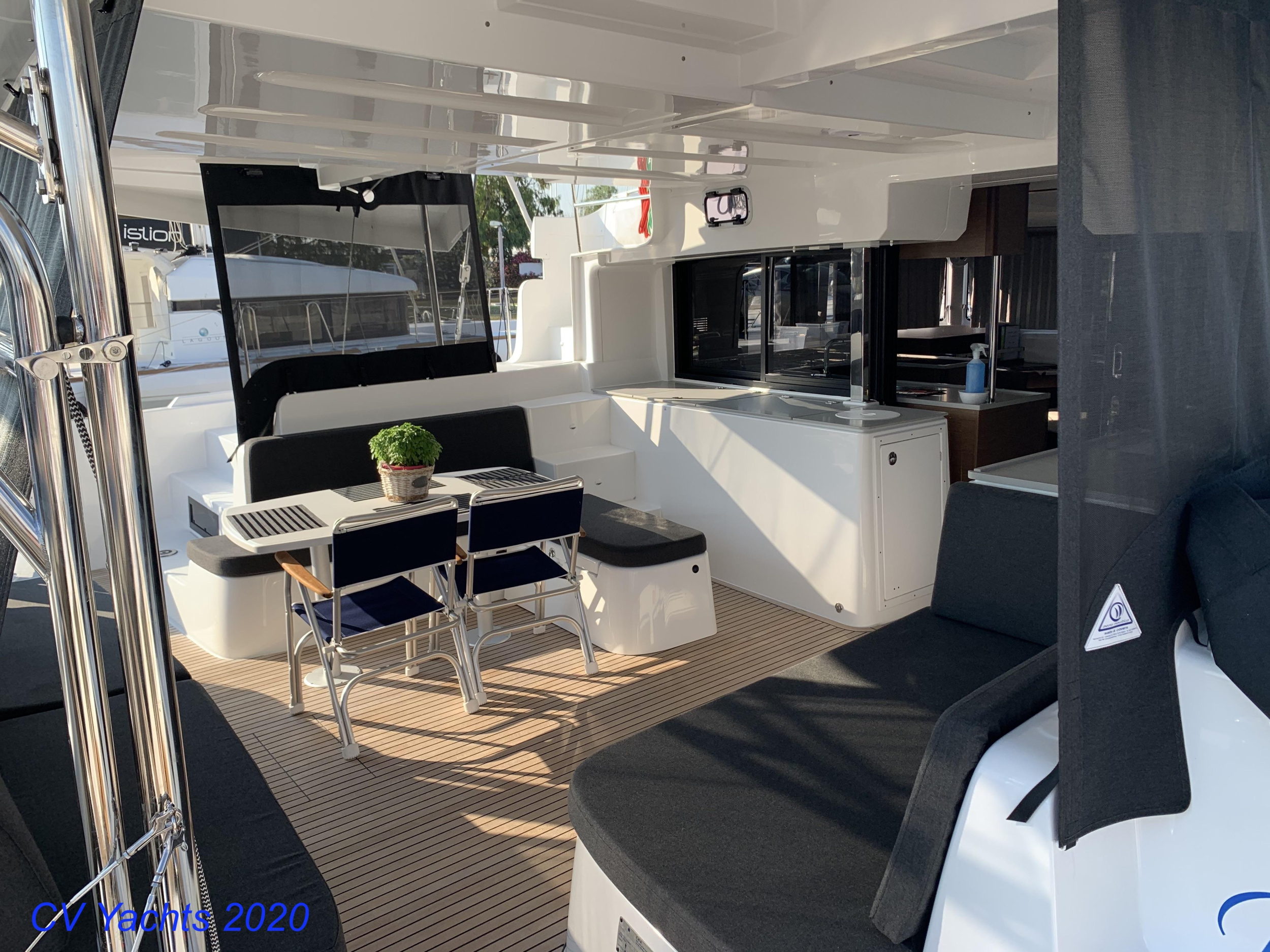 Photo #7 - Lagoon 46 (Diamond Seas) en Atenas - 10301