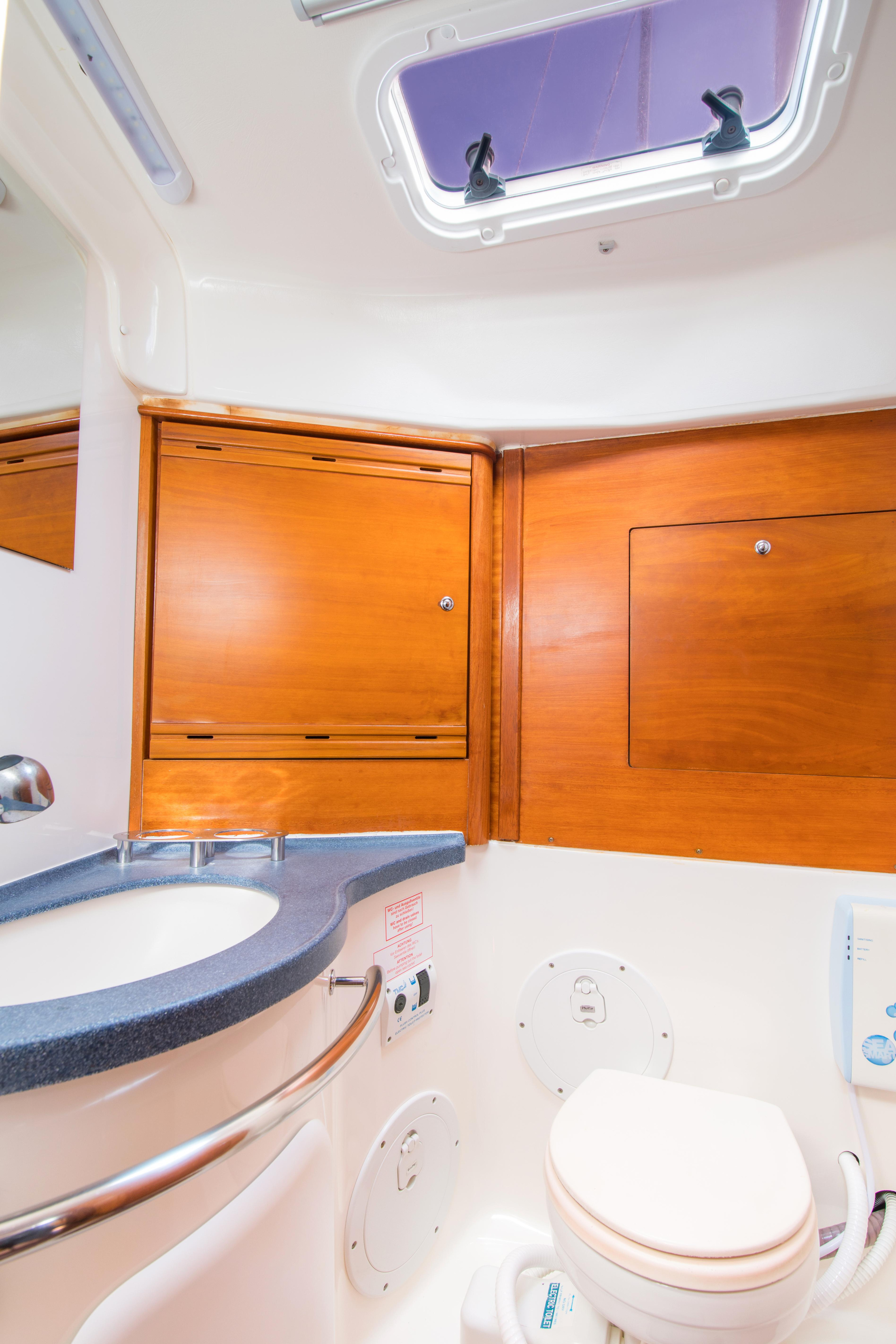 Photo #12 - Bavaria 40 Cruiser (Madrugada) in Corfu - 8805