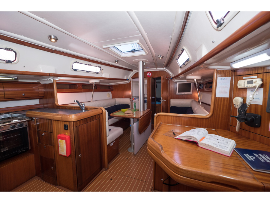 Interior image - 2