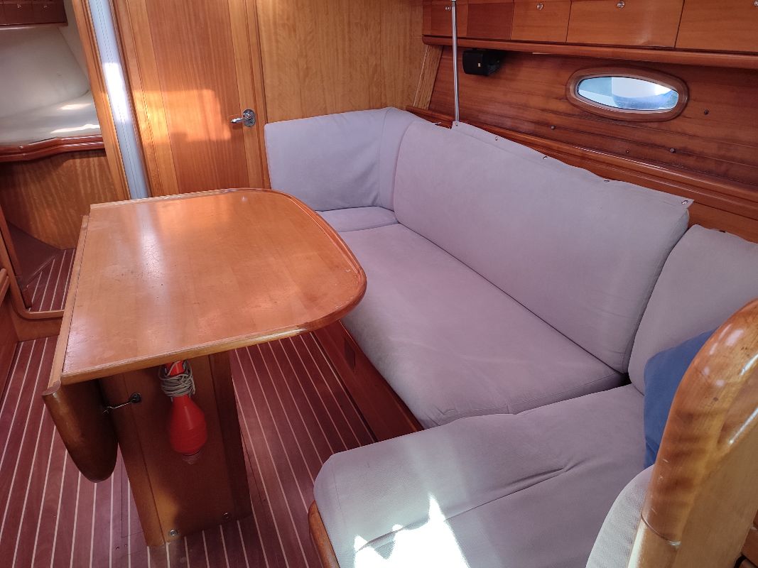 Photo #4 - Bavaria 37 Cruiser (Big Blue Horizon) en Corfou - 16757
