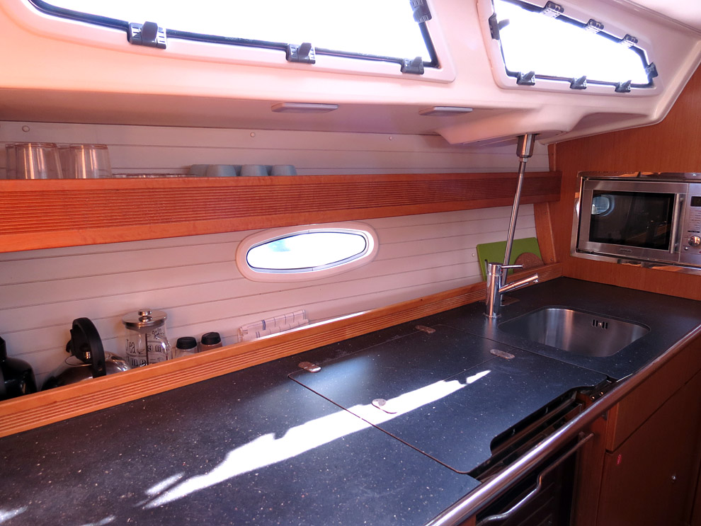 Photo #8 - Bavaria 43 Cruiser (Yilki) in Gocek - 14856