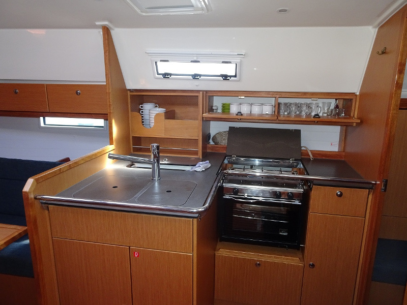 Photo #7 - Bavaria 36 Cruiser (ADORA) en Primosten - 11813