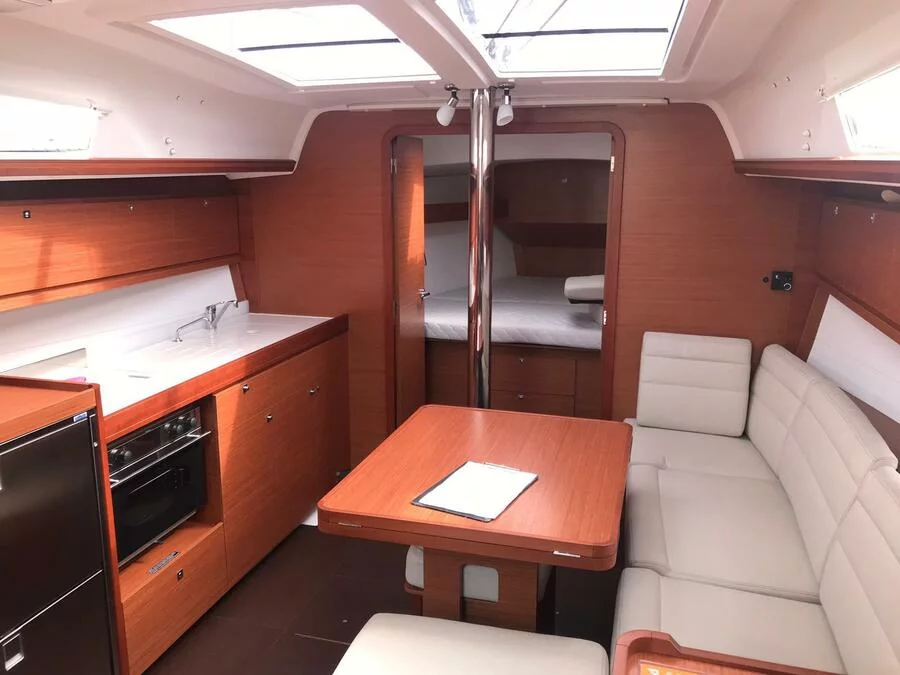 Dufour 382 GL (Happiness) Interior image - 10