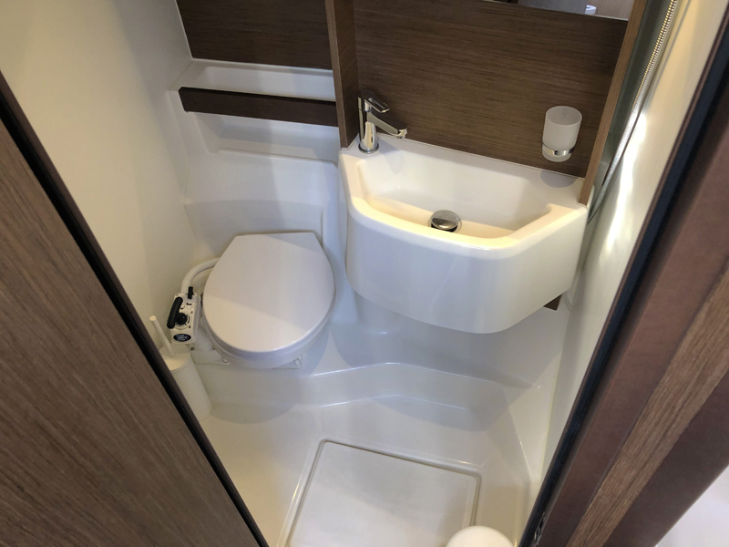 Photo #11 - Oceanis 51.1 (Salt Water ( - - Inverter - 12 pax)) en Atenas - 14461