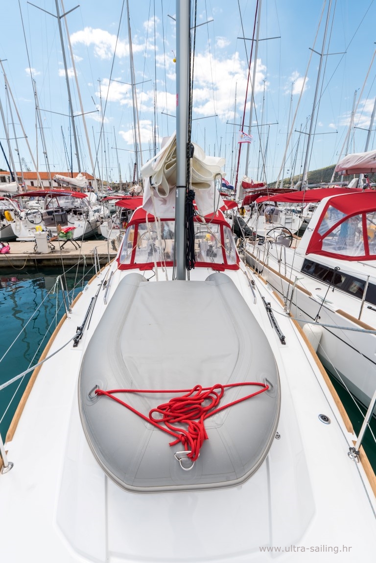Photo #4 - Oceanis 35.1 (BELA) in Split - 10787