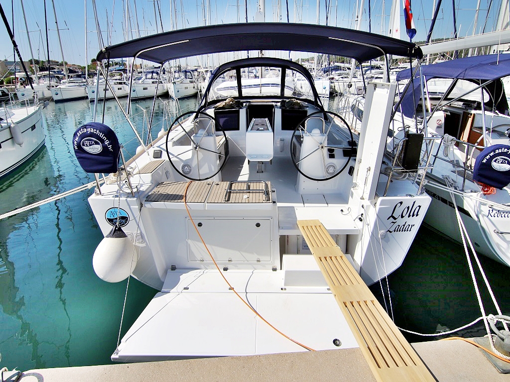 Photo #4 - DUFOUR 460 Grand Large BT (LOLA) en Sukosan - 9725