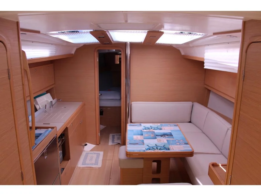 Dufour 390 Grand Large (Why Not 16) Interior image - 1