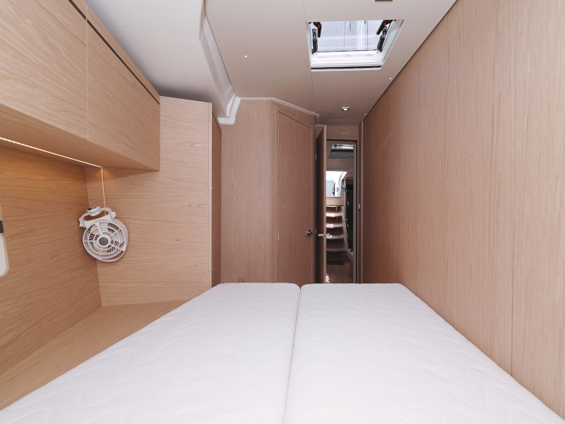 Photo #11 - Oceanis 51.1 (ZEPHYR B) in Zara - 8153