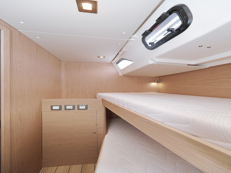 Photo #26 - Oceanis 51.1 (ZEPHYR B) in Zara - 8153