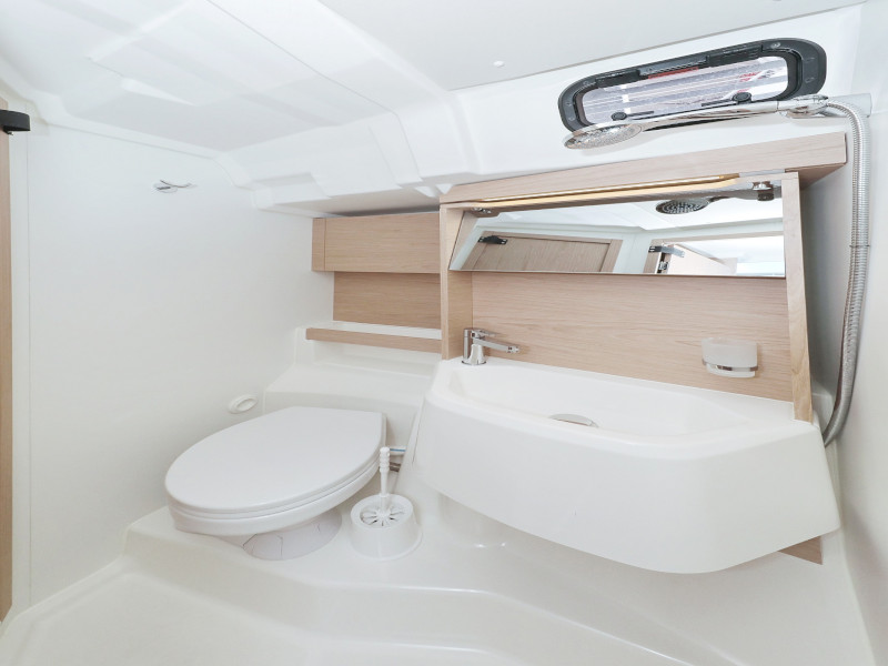 Photo #35 - Oceanis 51.1 (ZEPHYR B) in Zara - 8153