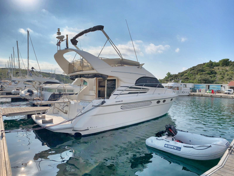 Photo #9 - Fairline Phantom 40 (Julia) in Primosten - 16414
