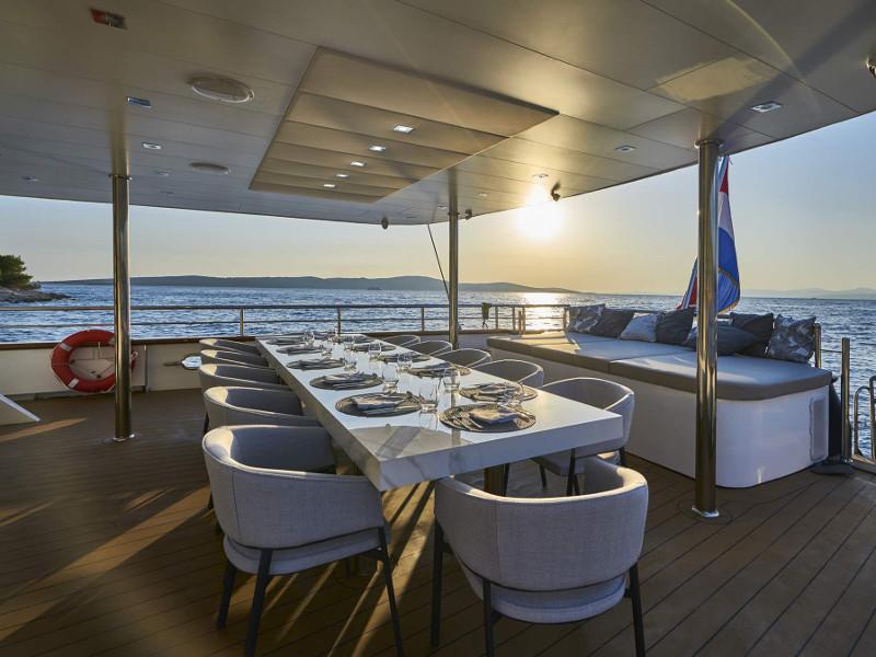Photo #16 - Luxury Sailing Yacht Dalmatino (Dalmatino) en Split - 8674
