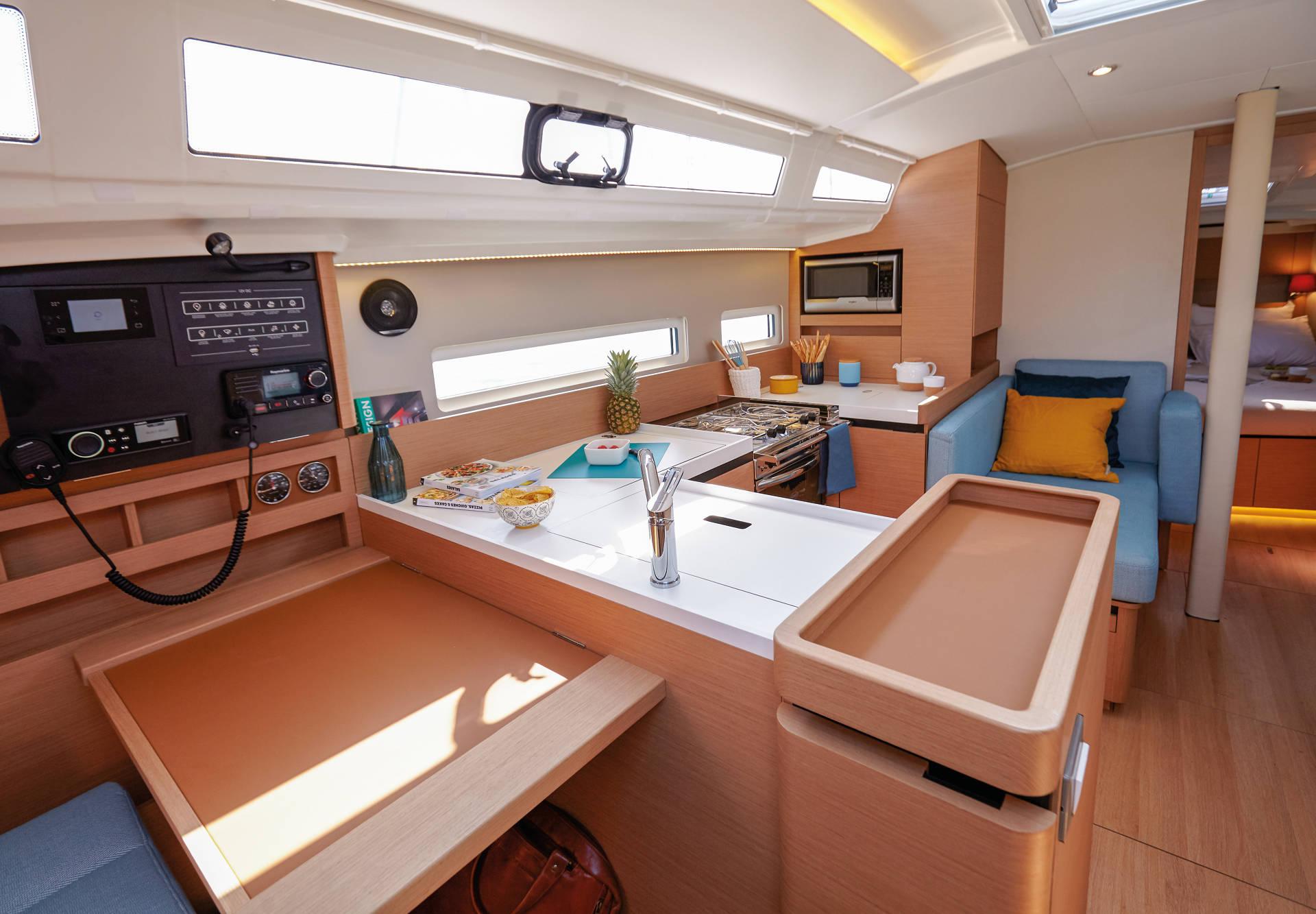 Photo #8 - Sun Odyssey 410 (Intrepida) en San Vincenzo - 14281