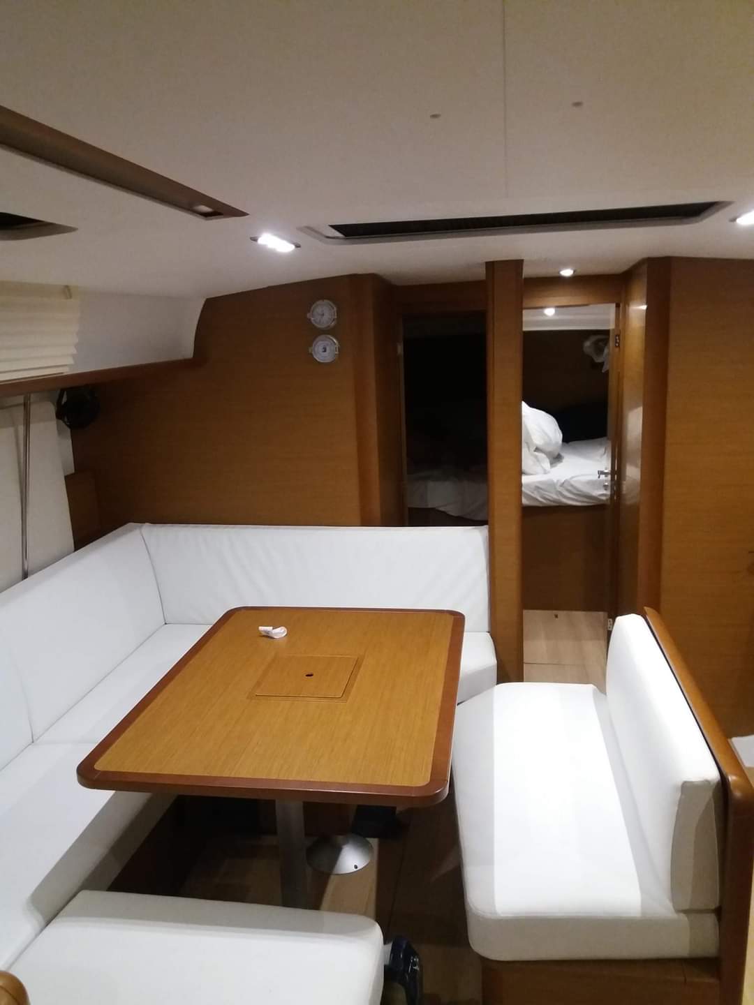 Photo #26 - Sun Odyssey 469 (Tintabella) in Athen - 17504