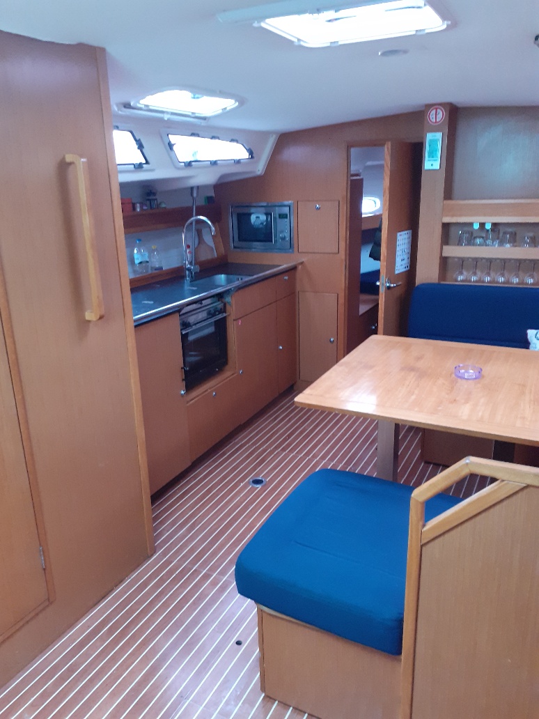 Photo #8 - Bavaria 43 Cruiser (Beta) en Lefkada - 12286